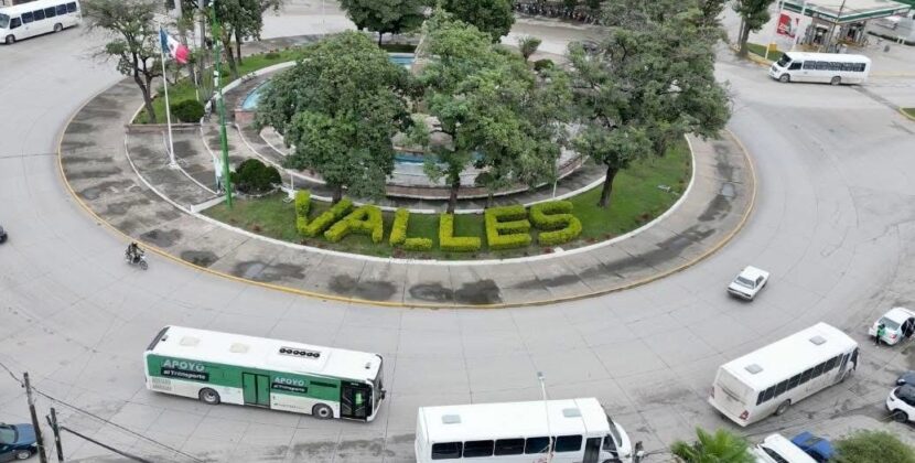 RICARDO GALLARDO DEFINE LAS NUEVAS RUTAS DE METRORED EN VALLES Y RIOVERDE