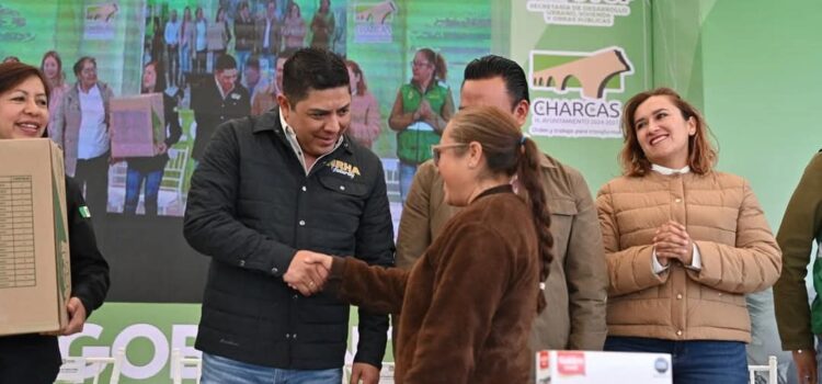 RICARDO GALLARDO MEJORARÁ LA VIDA DE LAS FAMILIAS DE CHARCAS CON MÁS APOYO