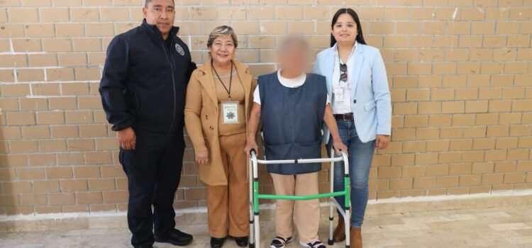 DIF ESTATAL ENTREGA APOYO FUNCIONAL A PERSONA PRIVADA DE LA LIBERTAD