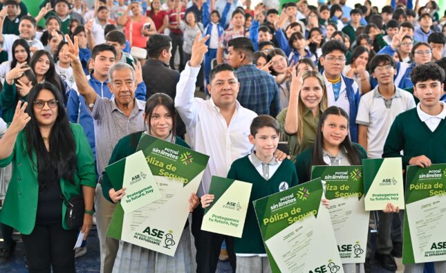 SECUNDARIAS FORTALECIDAS CON APOYOS DEL GOBIERNO ESTATAL
