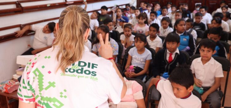 DIF ESTATAL PREVIENE ACOSO ESCOLAR EN PLANTELES