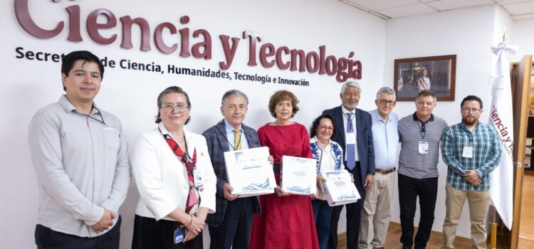 SLP ENTREGA PLANES DE ESTUDIO A UNIVERSIDAD ROSARIO CASTELLANOS