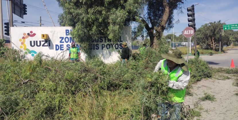 AVANZA MEJORAMIENTO DE CALLES EN LA ZONA INDUSTRIAL <br>